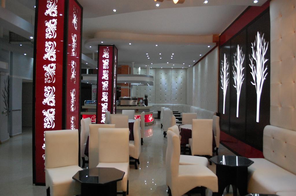 萨尔万酒店 阿尤恩 外观 照片
